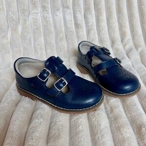 L'Amour Leather Dress Shoes kids size 10